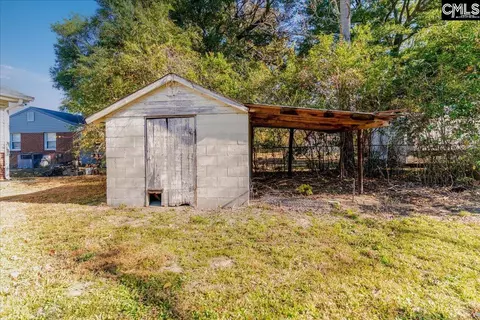Exterior - 6100 Springfield Rd, Williston, SC 29853 photo 5 of 7