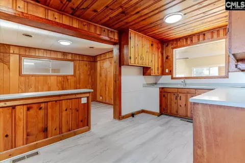 Kitchen - 6100 Springfield Rd, Williston, SC 29853 photo 2 of 4