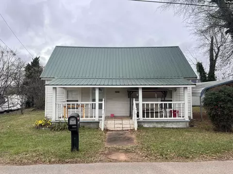 2905 E James St, Seneca, SC 29678