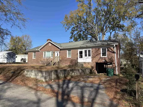 2205 Forrest St, Cayce, SC 29033 photo 1
