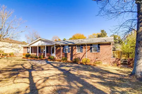 819 Pond Dr, West Columbia, SC 29170