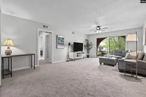 5516 Lakeshore Dr #504, Columbia, SC 29206