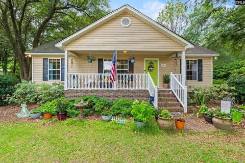 151 Thornridge Rd, Wagener, SC 29164