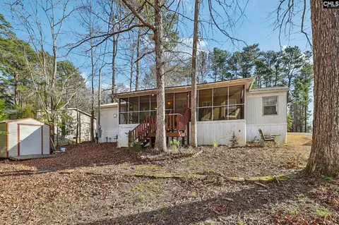 1046 Blacksgate East Rd, Prosperity, SC 29127 photo 3