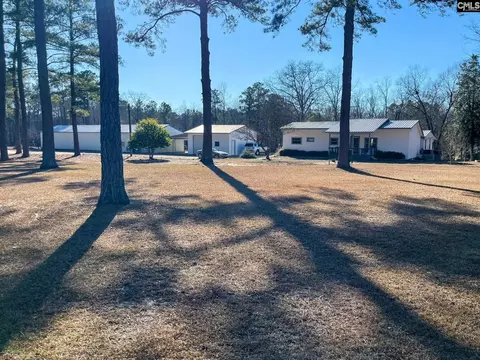1704 Thunderwood Rd, Lugoff, SC 29078