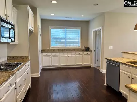 Kitchen - 60 Fork Branch Ct, Irmo, SC 29063 photo 3 of 5