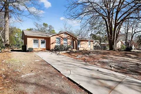 208 Quail Creek Dr, Hopkins, SC 29061