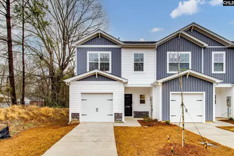 1318 Crosshill Ct #F, Camden, SC 29020