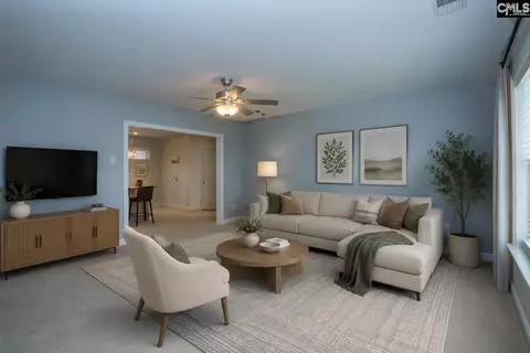 Living - 392 Eagle Pointe Dr, Chapin, SC 29036 photo 2 of 8