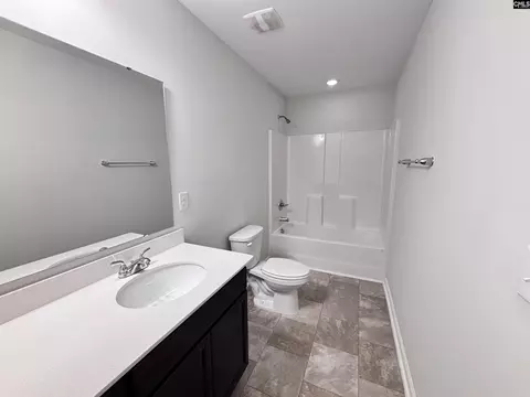 Bath - 410 Eclipse Ln, Elgin, SC 29045 photo 6 of 6