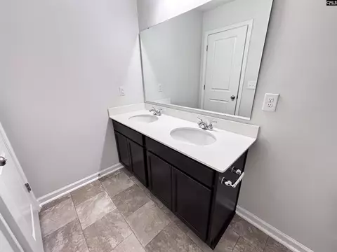 Bath - 410 Eclipse Ln, Elgin, SC 29045 photo 5 of 6