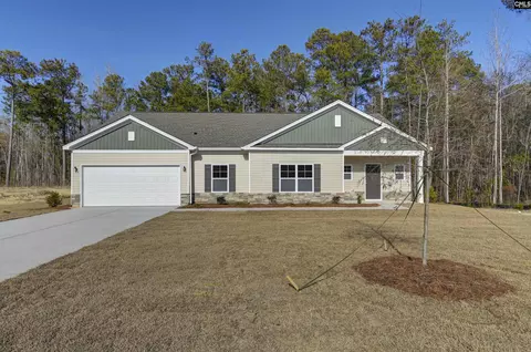 142 Middlesex Ct, Lugoff, SC 29078