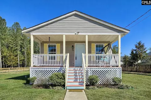 512 Old Bush River Rd, Chapin, SC 29036