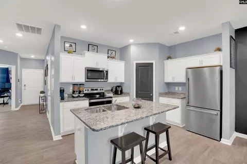 27 Beechnut St # A, Lugoff, SC 29078