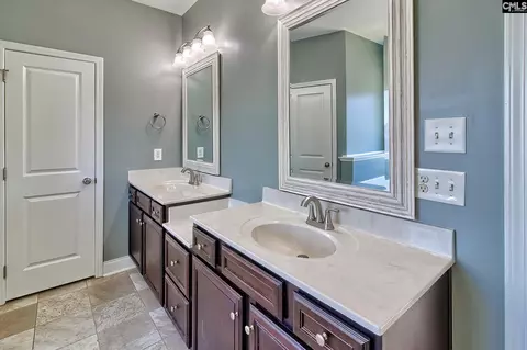 Bath - 417 Dot Ct, Gilbert, SC 29054 photo 2 of 4