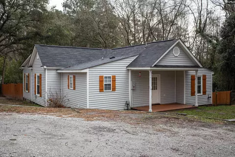620 Mcrae Rd, Camden, SC 29020