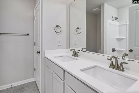 Bath - 1069 Tabor Pl, Aiken, SC 29801 photo 5 of 11