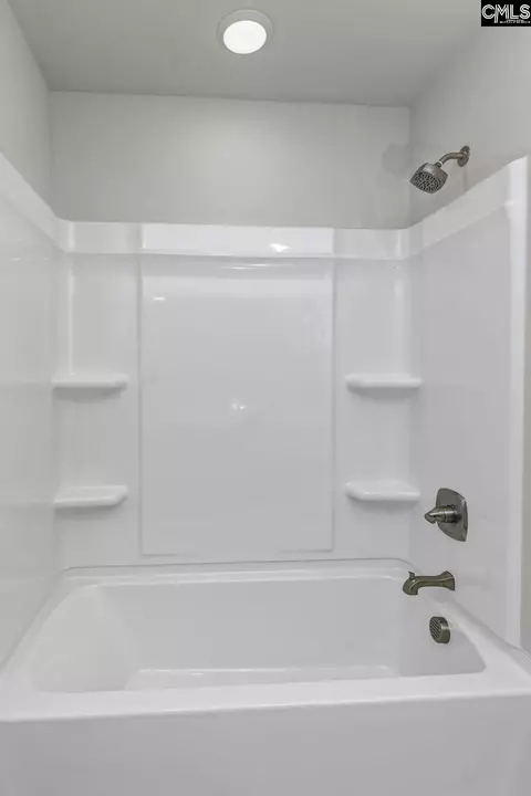 Bath - 1069 Tabor Pl, Aiken, SC 29801 photo 6 of 11