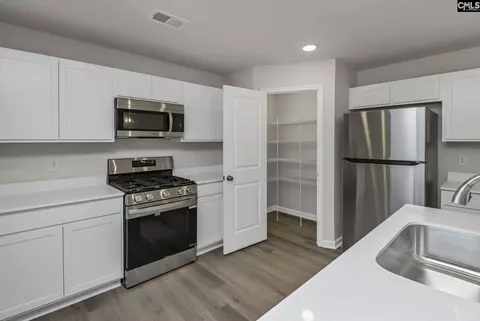 Kitchen - 1069 Tabor Pl, Aiken, SC 29801 photo 5 of 8