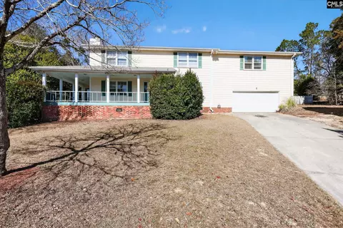 18 Belle Oaks Ct, Elgin, SC 29045