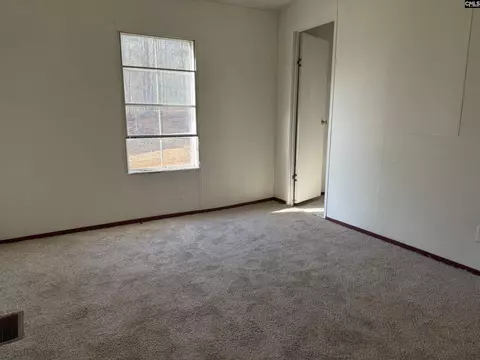 6726 E Peach Rd, Ridgeway, SC 29130 photo 9
