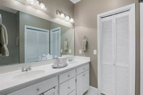 Bath - 624 E Point Dr, Gilbert, SC 29054 photo 1 of 4