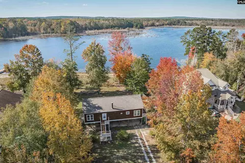 105 Dogwood Shores Ln, Eastover, SC 29044