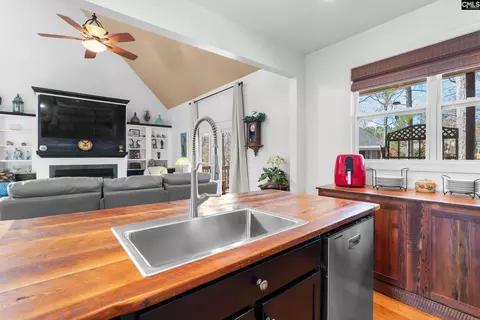 Kitchen - 157 Blue Wing Dr, Gilbert, SC 29054 photo 2 of 6