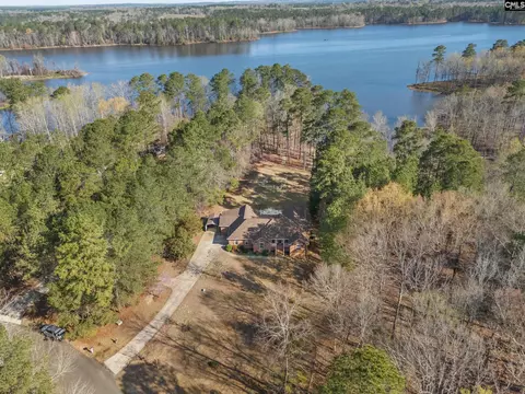 120 Little Saluda Ln, Batesburg, SC 29006