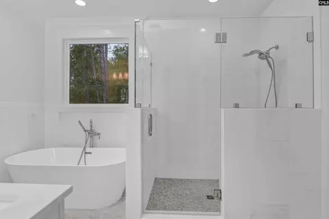 Bath - 701 Peninsula Dr, Prosperity, SC 29127 photo 4 of 10