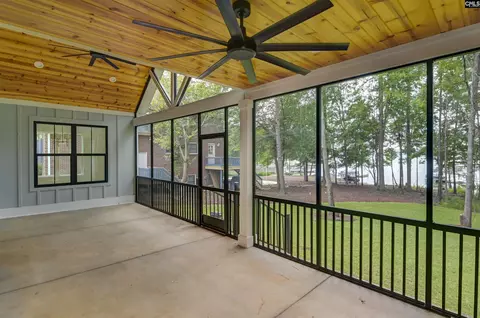701 Peninsula Dr, Prosperity, SC 29127 photo 1