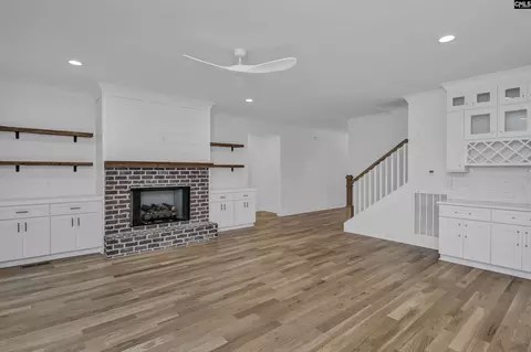 Living - 701 Peninsula Dr, Prosperity, SC 29127 photo 1 of 4