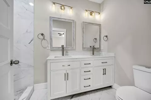 Bath - 111 Buccaneer Pl, Leesville, SC 29070 photo 6 of 11