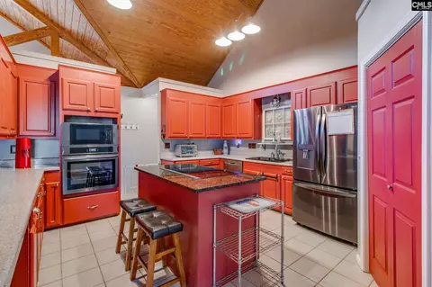 Kitchen - 239 Blackthorn Dr, Gilbert, SC 29054 photo 2 of 4