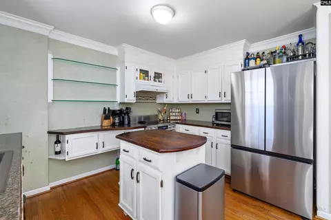 Kitchen - 25 Glenhawk Loop, Irmo, SC 29063 photo 2 of 5