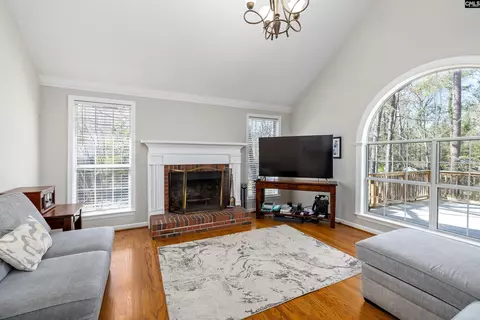 Living - 25 Glenhawk Loop, Irmo, SC 29063 photo 2 of 4