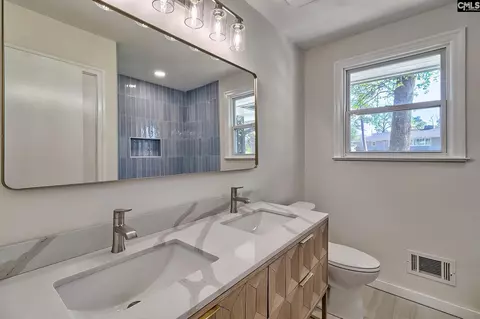 Bath - 900 M Ave, Cayce, SC 29033 photo 2 of 5