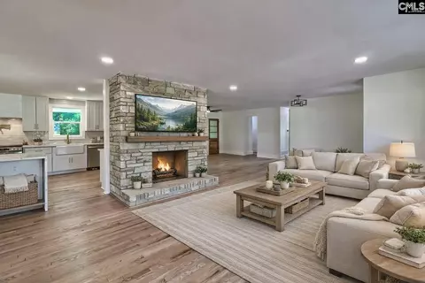 Living - 900 M Ave, Cayce, SC 29033 photo 1 of 3