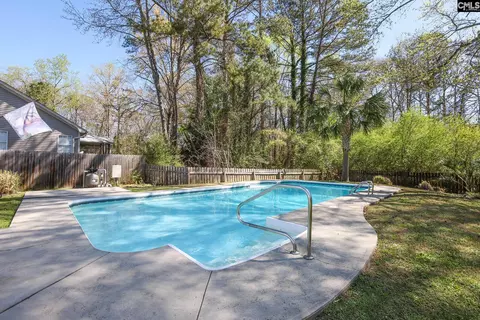 154 Hunters Ridge Dr, Lexington, SC 29072