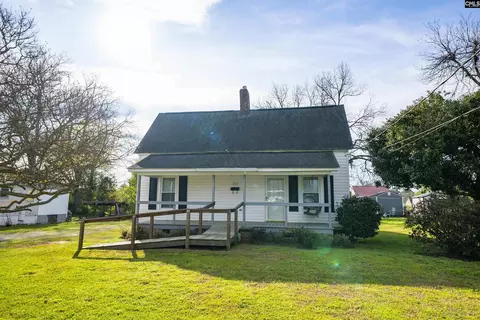 2032 Piedmont St, Newberry, SC 29108