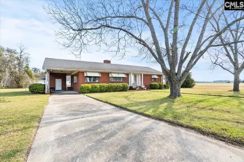 2013 Maple Dr, Hartsville, SC 29550