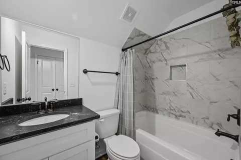 Bath - 1305 Ridgeway Rd, Lugoff, SC 29078 photo 3 of 3