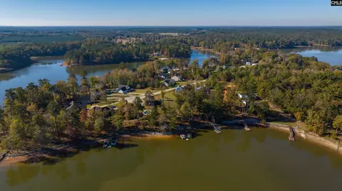 View/Area - 117 Peninsula Ct, Prosperity, SC 29127 photo 8 of 12