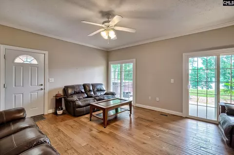 Living - 117 Peninsula Ct, Prosperity, SC 29127 photo 1 of 4