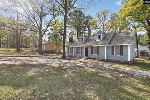 105 Quail Creek Dr, Hopkins, SC 29061