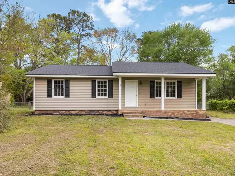 221 Farringdon Ct, Lexington, SC 29073