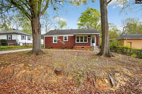 7 Rocky Knoll Dr, Greenville, SC 29605