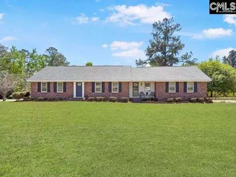 114 Azalea Dr, Saint Matthews, SC 29135