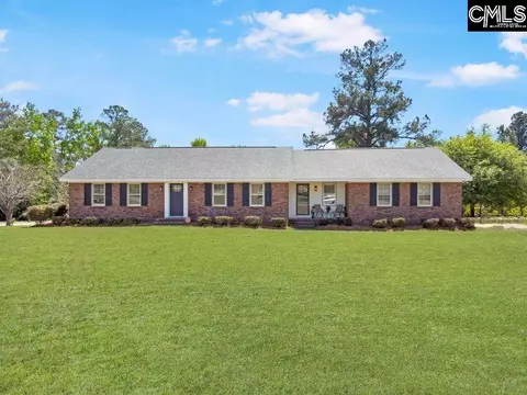 114 Azalea Dr, Saint Matthews, SC 29135
