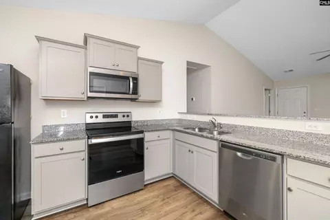 Kitchen - 2157 Still Pointe Dr, Sumter, SC 29154 photo 3 of 3